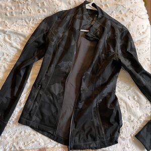 Black camo print athletic jacket!